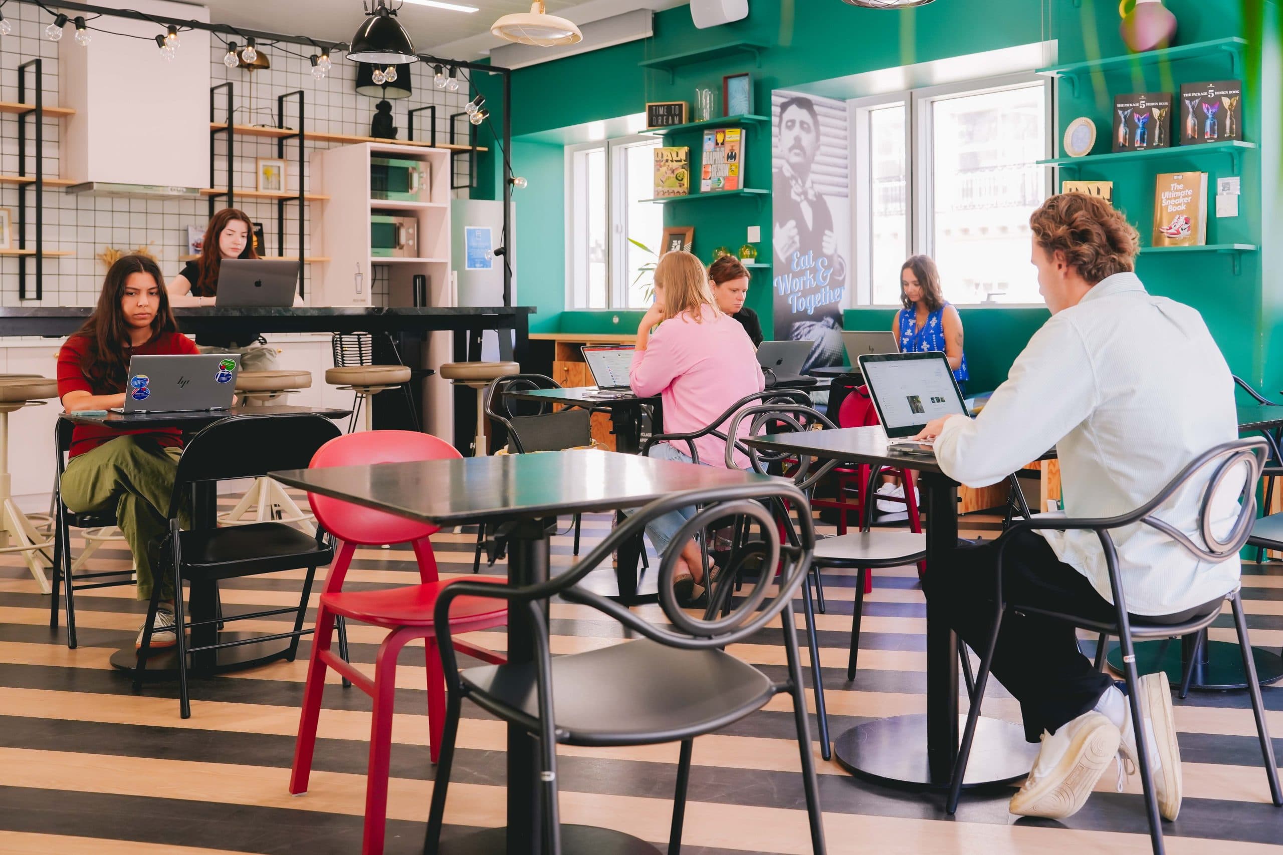 Retour au bureau : les collaborateurs veulent surtout une bonne raison de venir